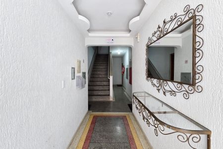 Apartamento para alugar com 69m², 2 quartos e sem vagaÁrea comum - Hall