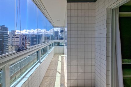 Apartamento para alugar com 67m², 2 quartos e 2 vagas Apartamento para alugar com 67m², 2 quartos e 2 vagasSacada