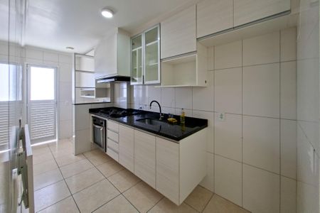 Apartamento para alugar com 67m², 2 quartos e 2 vagas Apartamento para alugar com 67m², 2 quartos e 2 vagasCozinha