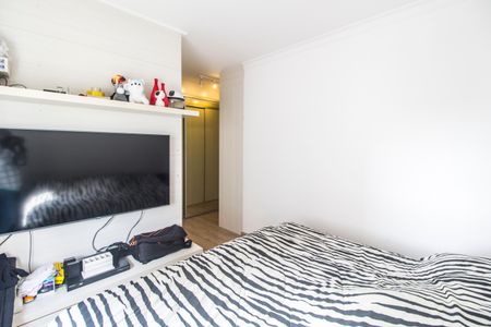 Apartamento à venda com 131m², 3 quartos e 2 vagas Apartamento à venda com 131m², 3 quartos e 2 vagasSuíte