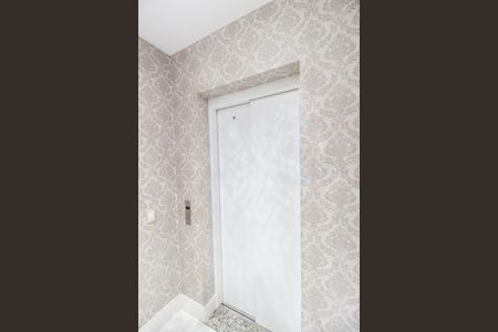 Apartamento à venda com 131m², 3 quartos e 2 vagas Apartamento à venda com 131m², 3 quartos e 2 vagasEntrada