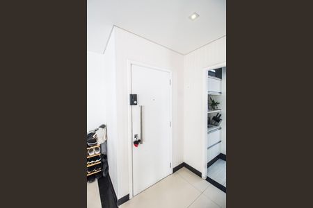 Apartamento à venda com 131m², 3 quartos e 2 vagas Apartamento à venda com 131m², 3 quartos e 2 vagasHall de entrada