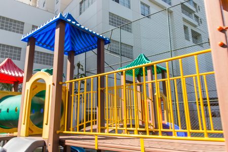 Apartamento à venda com 131m², 3 quartos e 2 vagasÁrea comum - Playground
