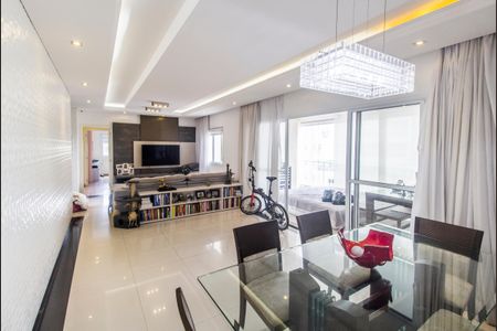 Sala  de apartamento à venda com 3 quartos, 131m² em Centro Empresarial Tamboré, Santana de Parnaíba