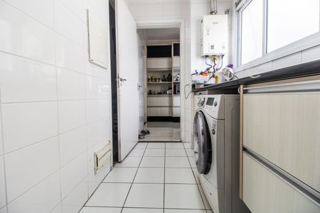 Apartamento à venda com 131m², 3 quartos e 2 vagas Apartamento à venda com 131m², 3 quartos e 2 vagasÁrea de Serviço