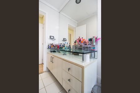 Apartamento à venda com 131m², 3 quartos e 2 vagas Apartamento à venda com 131m², 3 quartos e 2 vagasBanheiro 2