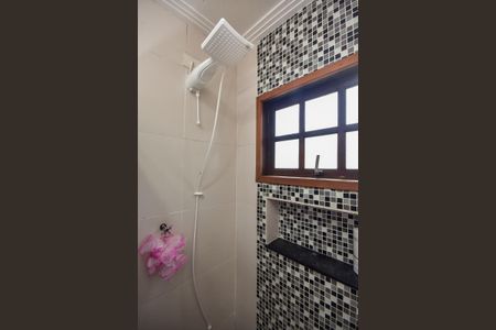 Casa para alugar com 190m², 3 quartos e 2 vagasChuveiro do Banheiro