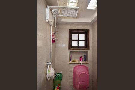 Casa para alugar com 190m², 3 quartos e 2 vagasBanheiro Suíte 