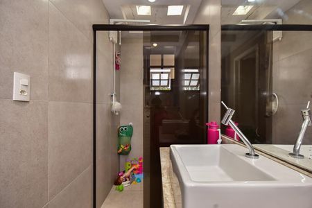 Casa para alugar com 190m², 3 quartos e 2 vagasBanheiro Suíte 