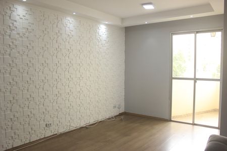 Sala de apartamento à venda com 2 quartos, 65m² em Vila Galvão, Guarulhos