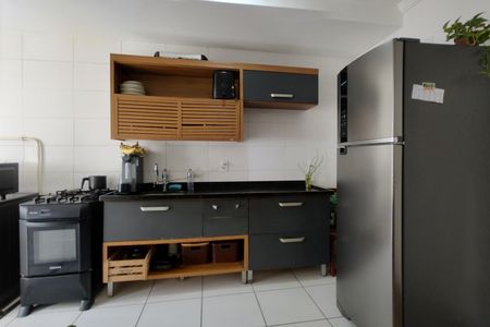 Apartamento para alugar com 54m², 2 quartos e 1 vaga Apartamento para alugar com 54m², 2 quartos e 1 vagaCozinha - Armários