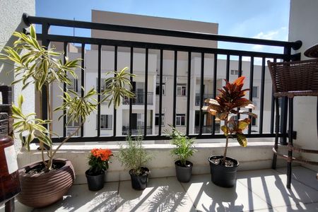 Apartamento para alugar com 54m², 2 quartos e 1 vaga Apartamento para alugar com 54m², 2 quartos e 1 vagaVaranda