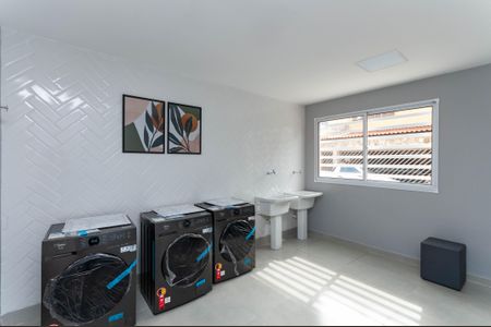 Apartamento para alugar com 37m², 2 quartos e sem vaga Apartamento para alugar com 37m², 2 quartos e sem vagaÁrea Comum - Lavanderia