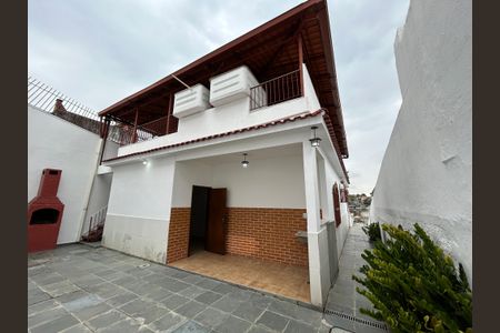 Casa para alugar com 240m², 3 quartos e 1 vagaQuintal