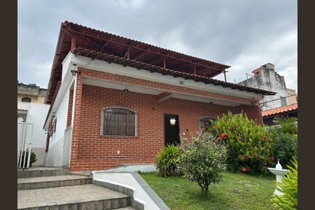 Casa para alugar com 240m², 3 quartos e 1 vagaFachada