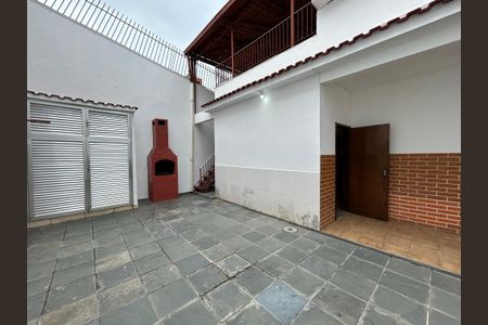 Casa para alugar com 240m², 3 quartos e 1 vagaQuintal