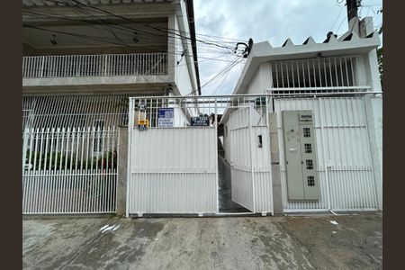 Casa para alugar com 240m², 3 quartos e 1 vagaFachada + plaquinha
