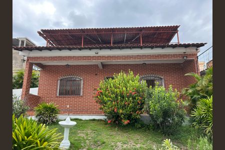 Casa para alugar com 240m², 3 quartos e 1 vagaFachada