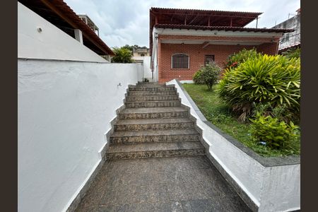 Casa para alugar com 240m², 3 quartos e 1 vagaFachada