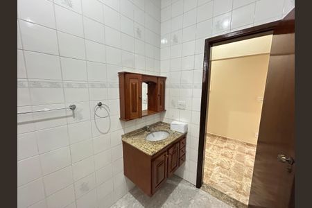 Casa para alugar com 240m², 3 quartos e 1 vagaBanheiro 1