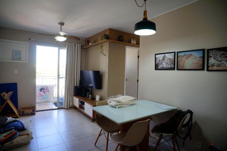 Apartamento à venda com 55m², 2 quartos e 1 vagaSala