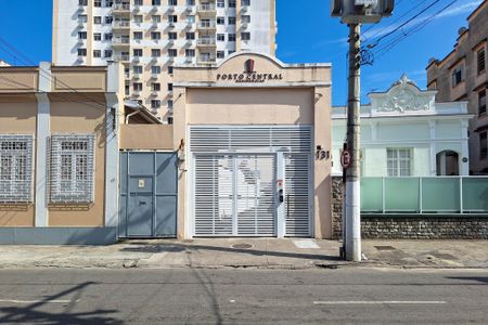 Apartamento à venda com 55m², 2 quartos e 1 vaga Apartamento à venda com 55m², 2 quartos e 1 vagaFachada