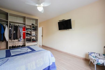 Casa para alugar com 175m², 4 quartos e 2 vagasSuíte