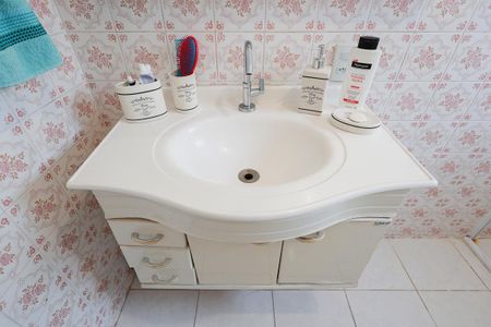 Casa para alugar com 175m², 4 quartos e 2 vagasBanheiro da suíte