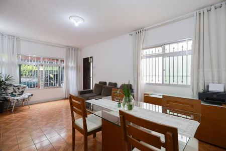 Casa para alugar com 175m², 4 quartos e 2 vagasSala