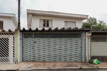 Casa para alugar com 175m², 4 quartos e 2 vagasFachada