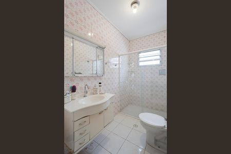 Casa para alugar com 175m², 4 quartos e 2 vagasBanheiro da suíte