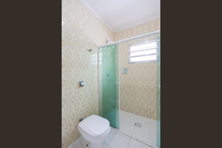 Casa para alugar com 175m², 4 quartos e 2 vagasBanheiro social