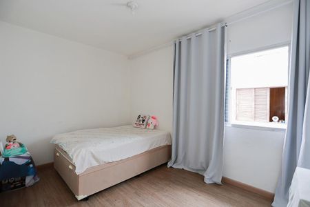 Casa para alugar com 175m², 4 quartos e 2 vagasQuarto 2