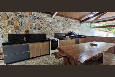 Casa à venda com 195m², 3 quartos e 3 vagas Casa à venda com 195m², 3 quartos e 3 vagasVaranda da Cozinha