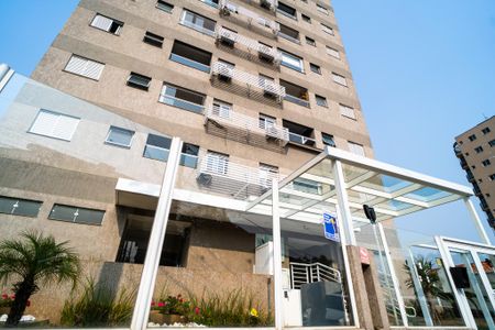 Apartamento para alugar com 48m², 2 quartos e 1 vaga Apartamento para alugar com 48m², 2 quartos e 1 vagaFachada e portaria