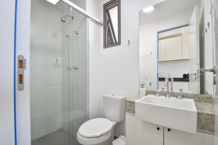 Banheiro de kitnet/studio à venda com 1 quarto, 27m² em Vila Mariana, São Paulo