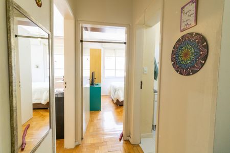 Corredor de apartamento à venda com 2 quartos, 56m² em Praia de Belas, Porto Alegre