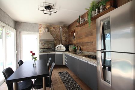 Casa de condomínio à venda com 316m², 4 quartos e 2 vagasCozinha Gourmet