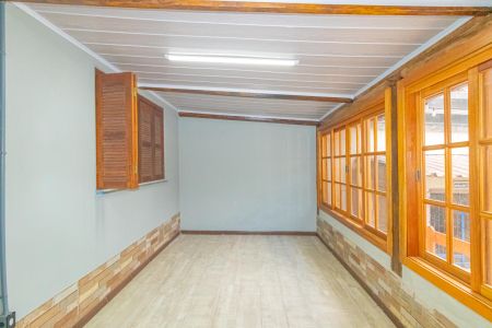 Casa para alugar com 120m², 2 quartos e 2 vagas Casa para alugar com 120m², 2 quartos e 2 vagasVaranda