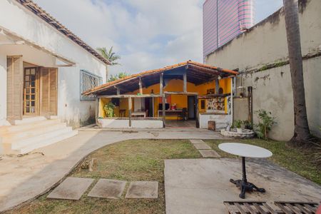 Casa para alugar com 500m², 4 quartos e 4 vagasQuintal