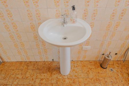 Casa para alugar com 500m², 4 quartos e 4 vagasBanheiro 1