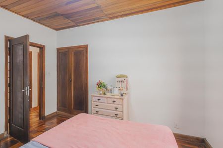 Casa para alugar com 500m², 4 quartos e 4 vagasQuarto 2