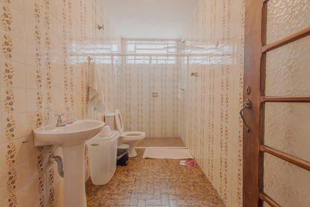 Casa para alugar com 500m², 4 quartos e 4 vagasBanheiro 2