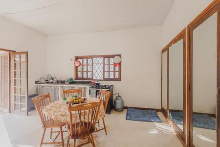 Casa para alugar com 500m², 4 quartos e 4 vagasCozinha