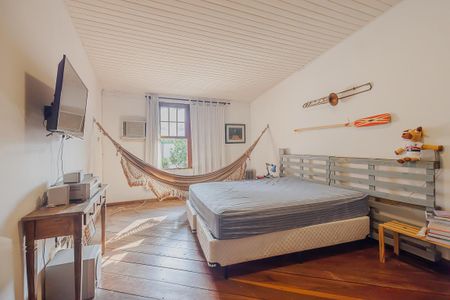 Casa para alugar com 500m², 4 quartos e 4 vagasSuíte