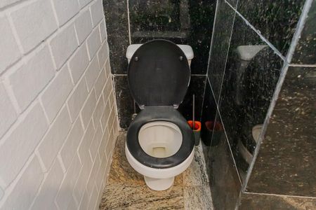 Casa para alugar com 500m², 4 quartos e 4 vagasBanheiro da Suíte