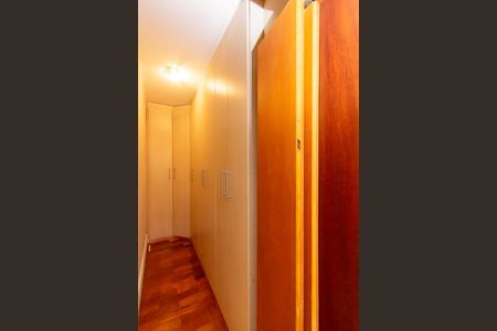 Casa para alugar com 325m², 6 quartos e 5 vagas Casa para alugar com 325m², 6 quartos e 5 vagasSuíte 3 - Closet