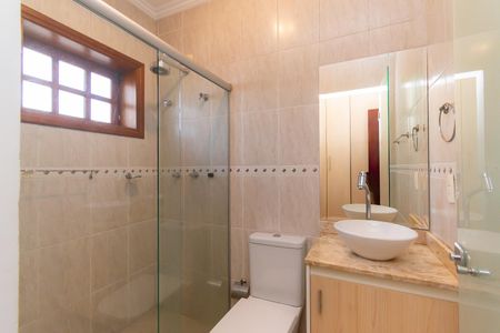 Casa para alugar com 325m², 6 quartos e 5 vagas Casa para alugar com 325m², 6 quartos e 5 vagasBanheiro da Suíte 2