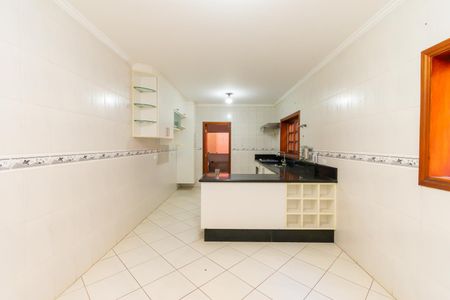 Casa para alugar com 325m², 6 quartos e 5 vagas Casa para alugar com 325m², 6 quartos e 5 vagasCozinha - Copa