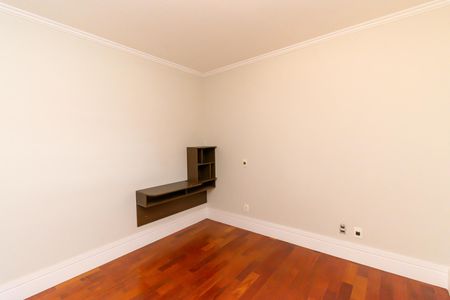 Casa para alugar com 325m², 6 quartos e 5 vagas Casa para alugar com 325m², 6 quartos e 5 vagasSuíte 4